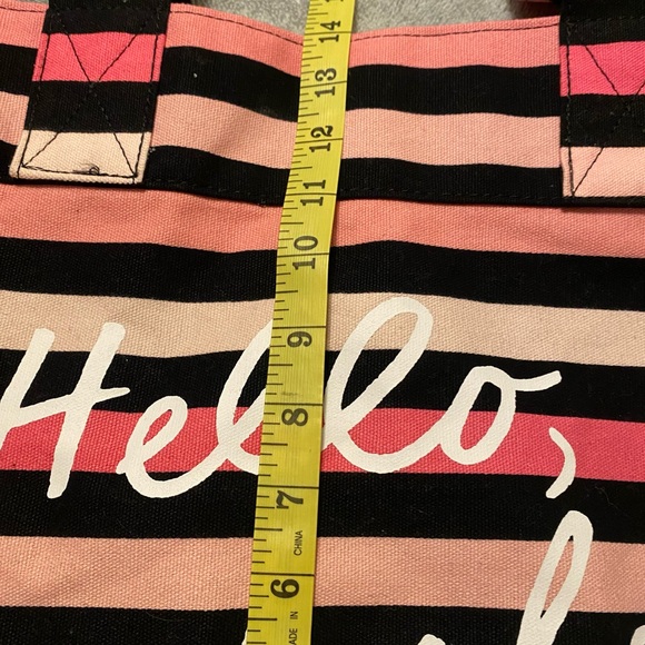 Victoria’s Secret bag hello gorgeous - Picture 5 of 8